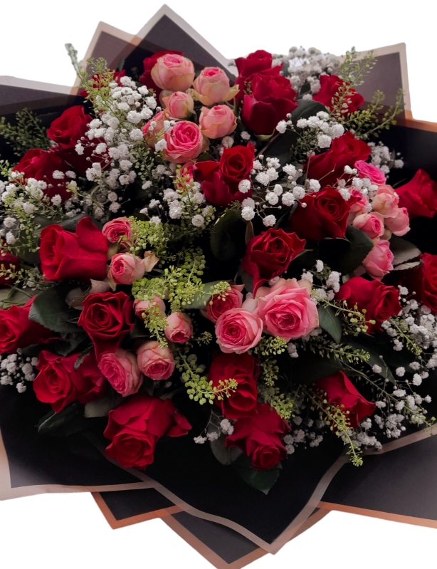 Red blooms shop