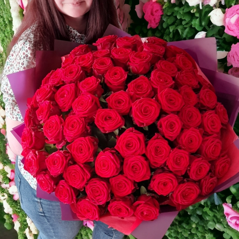 50 red roses – buy online or call 07794 837571