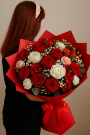 Mixed white and red