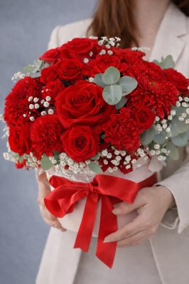 Scarlet Romance